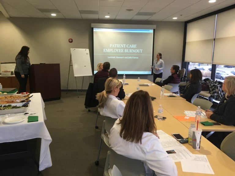Medicine & Healthcare Students Present to Professionals